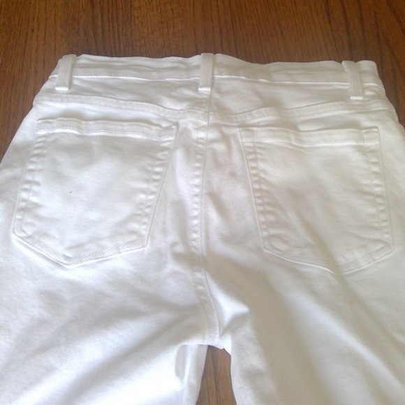 Gloria Vanderbilt "Amanda" Size 4 Petite Straight Leg White Cotton Jeans - Picture 10 of 11